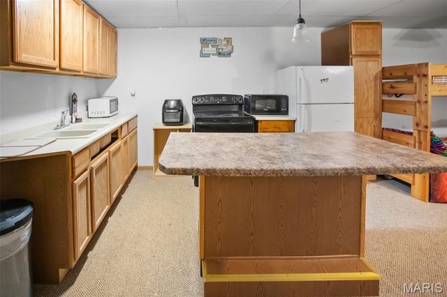 343 Prairie Lane, Alton, IL 62002