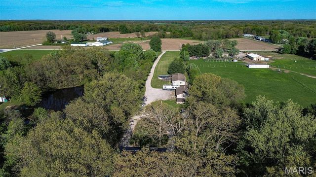 343 Prairie Lane, Alton, IL 62002