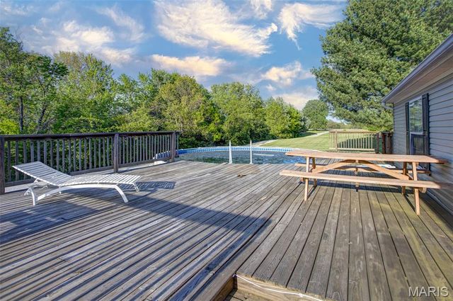 343 Prairie Lane, Alton, IL 62002