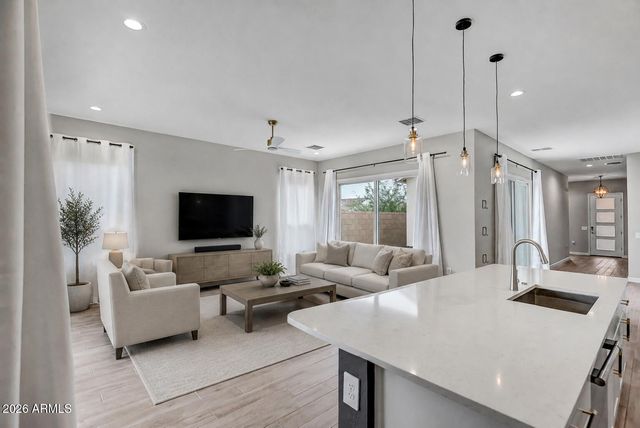 21246 N 105TH Lane, Peoria, AZ 85382