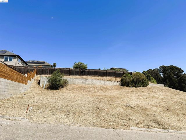 24366 Israel Ct, Hayward, CA 94541