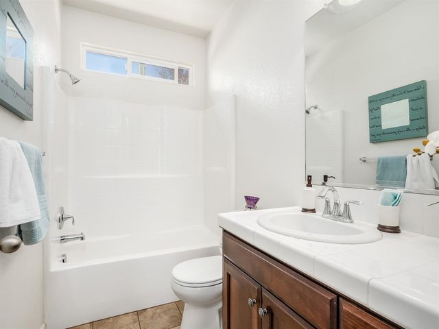 7385 E Garland Avenue, Fresno, CA 93737