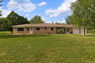 2145 E Cody Estey Road, Pinconning, MI 48650