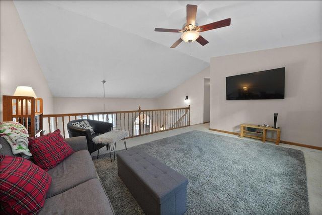 2131 E 9th Place, Hobart, IN 46342