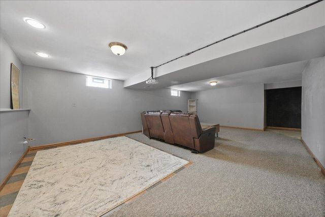 2131 E 9th Place, Hobart, IN 46342