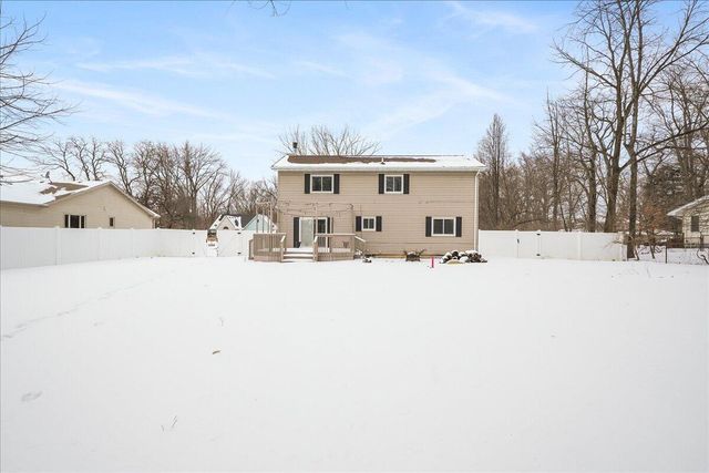 2131 E 9th Place, Hobart, IN 46342