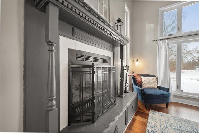 2131 E 9th Place, Hobart, IN 46342