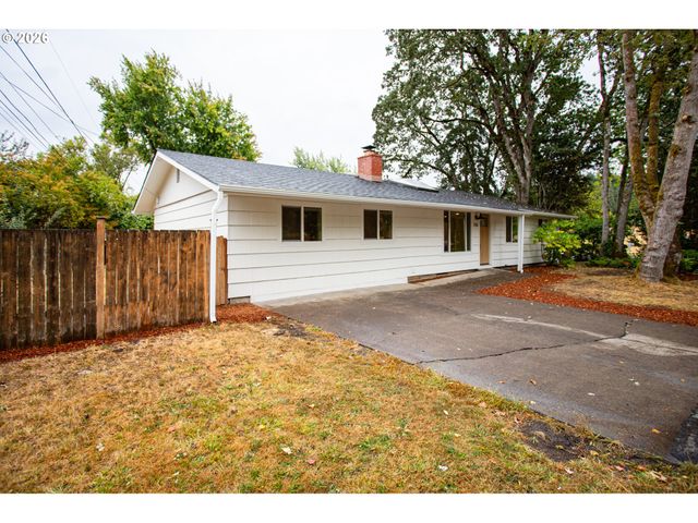 395 E 46TH Ave, Eugene, OR 97405