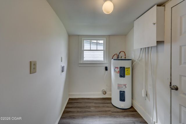 1020 Seneca Avenue, Seneca, MO 64865