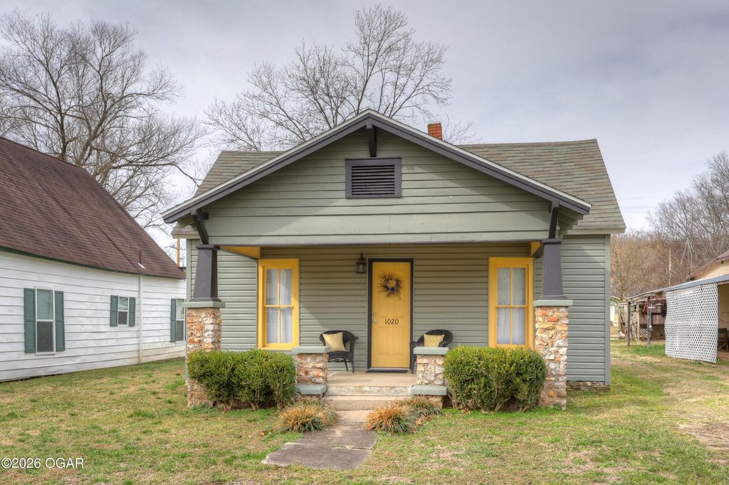 1020 Seneca Avenue, Seneca, MO 64865