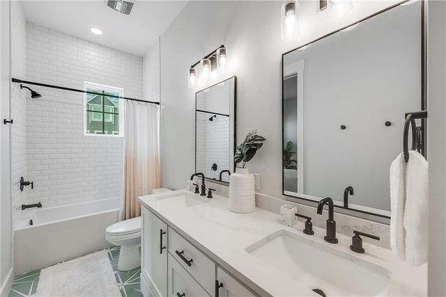 224 Round Road, Port Aransas, TX 78373