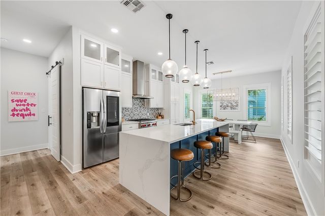 224 Round Road, Port Aransas, TX 78373