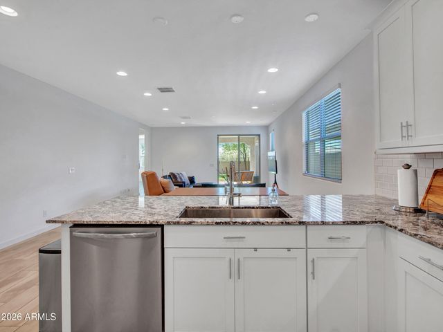16819 W ECHO Lane, Waddell, AZ 85355