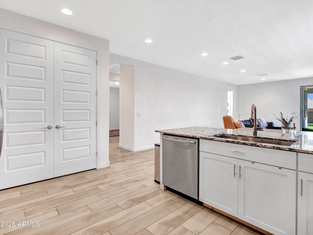 16819 W ECHO Lane, Waddell, AZ 85355