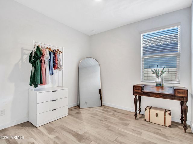 16819 W ECHO Lane, Waddell, AZ 85355