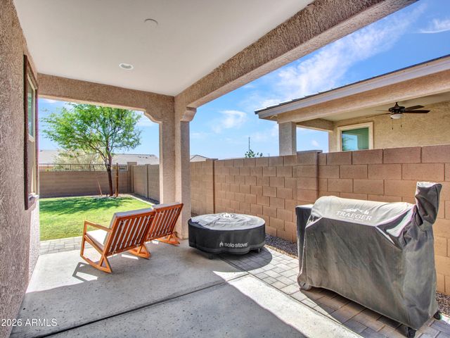 16819 W ECHO Lane, Waddell, AZ 85355