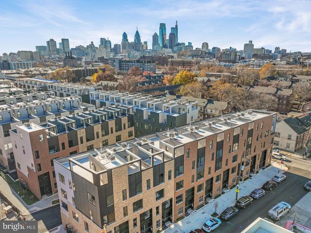 652 FAIRMOUNT AVE, Philadelphia, PA 19123