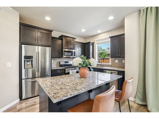 408 N 9TH Ct, Cornelius, OR 97113