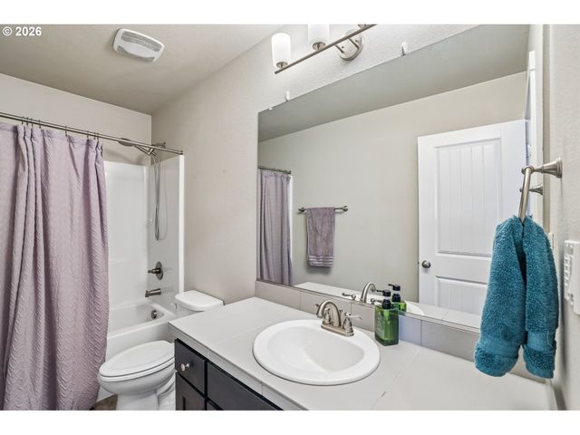 408 N 9TH Ct, Cornelius, OR 97113