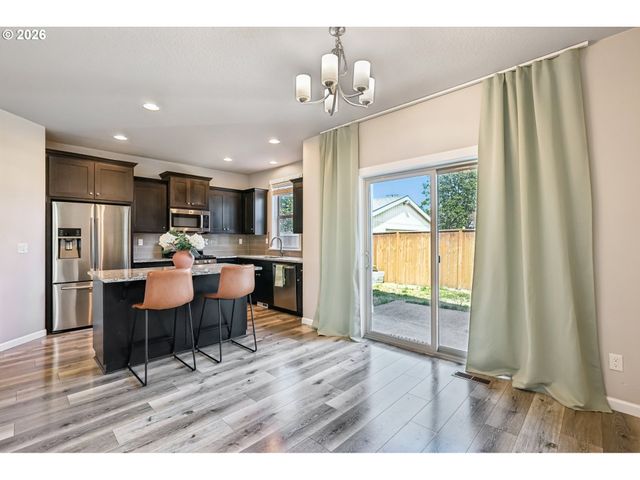 408 N 9TH Ct, Cornelius, OR 97113