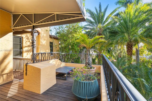 2330 Prairie Ave, Miami Beach, FL 33140