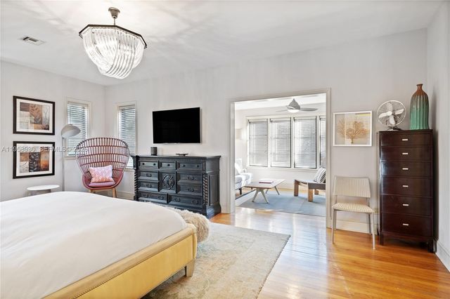 2330 Prairie Ave, Miami Beach, FL 33140