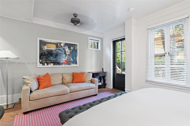 2330 Prairie Ave, Miami Beach, FL 33140