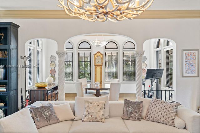 2330 Prairie Ave, Miami Beach, FL 33140