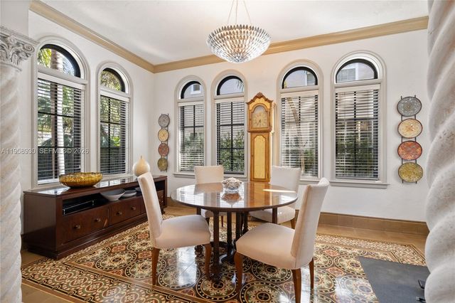 2330 Prairie Ave, Miami Beach, FL 33140