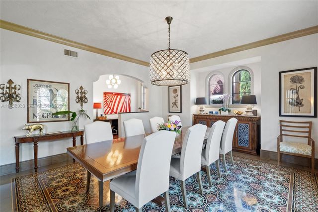 2330 Prairie Ave, Miami Beach, FL 33140