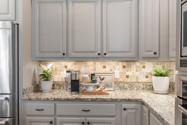 1850 Holden Farm Place, Ooltewah, TN 37363