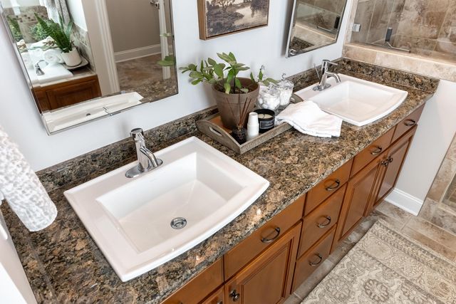 1850 Holden Farm Place, Ooltewah, TN 37363