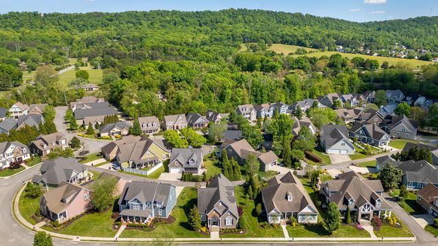 1850 Holden Farm Place, Ooltewah, TN 37363