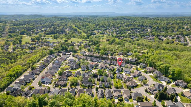 1850 Holden Farm Place, Ooltewah, TN 37363