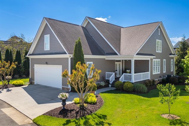 1850 Holden Farm Place, Ooltewah, TN 37363