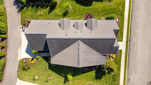 1850 Holden Farm Place, Ooltewah, TN 37363