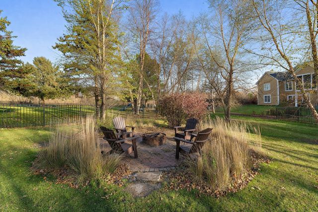 11470 Halstead Trail, Woodbury, MN 55129