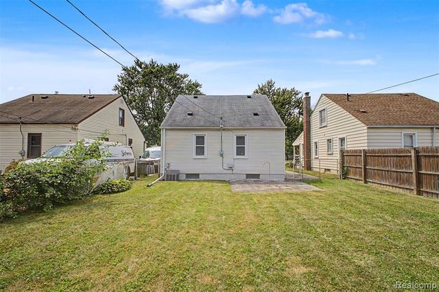 6785 Pelham Road, Allen Park, MI 48101