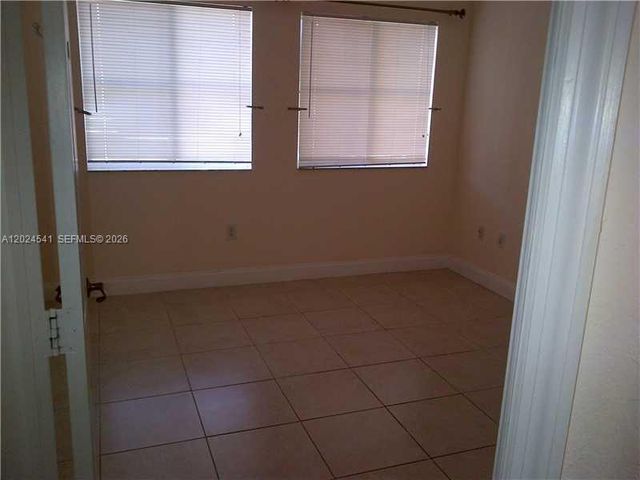5702 NW 112 CT 5702, Doral, FL 33178