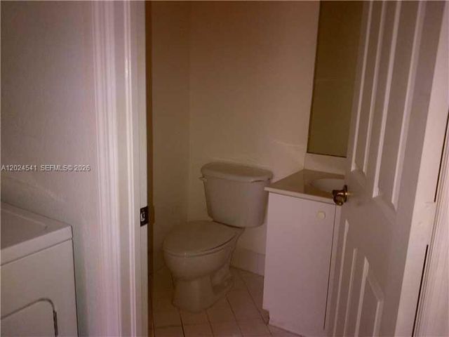 5702 NW 112 CT 5702, Doral, FL 33178
