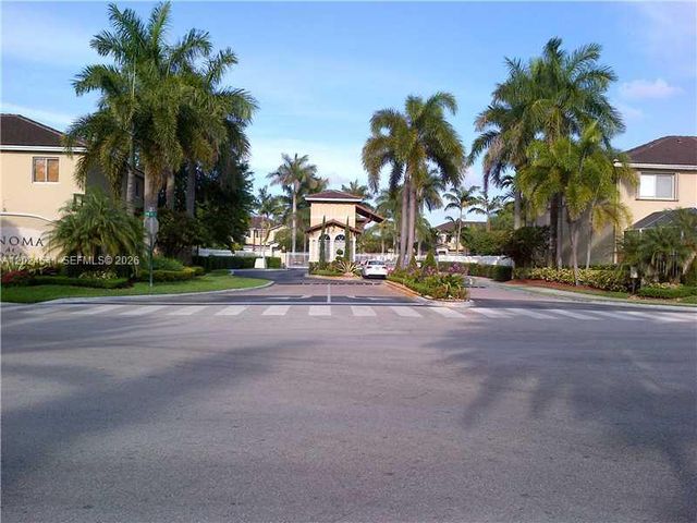 5702 NW 112 CT 5702, Doral, FL 33178
