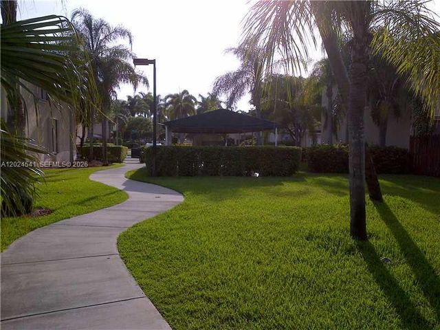 5702 NW 112 CT 5702, Doral, FL 33178