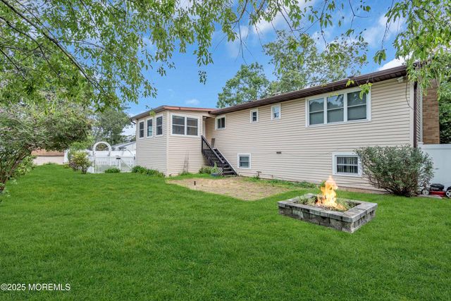 533 Chelsea Street, Forked River, NJ 08731