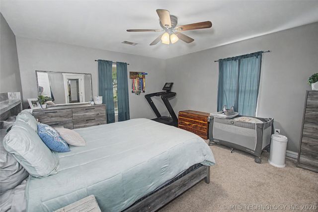 502 NW J Street, Stigler, OK 74462