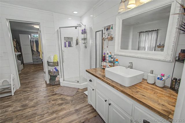502 NW J Street, Stigler, OK 74462