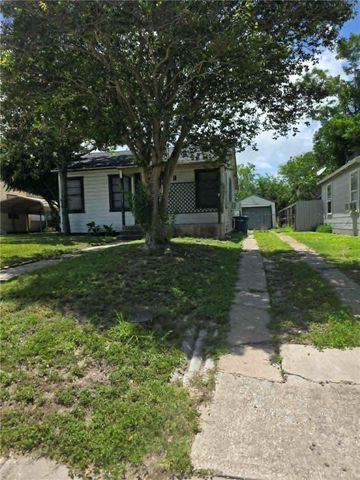 1237 Golla Dr, Corpus Christi, TX 78407