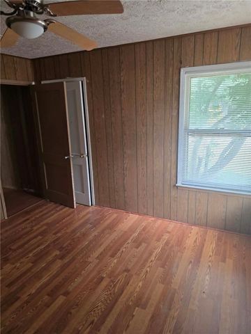 1237 Golla Dr, Corpus Christi, TX 78407