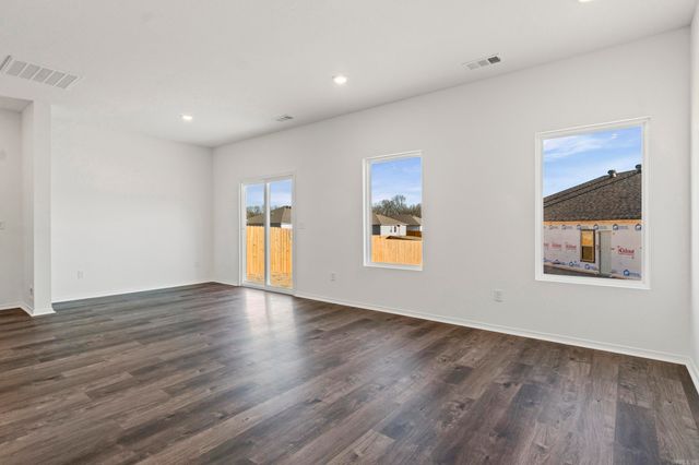 30 Doe Run Drive, Ward, AR 72176