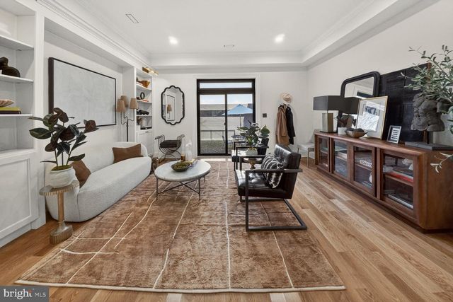 1203 T ST NW, Washington, DC 20009