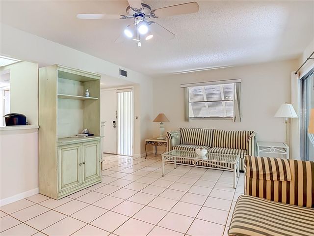 110 CYPRESS WOODS COURT 7D, Deltona, FL 32725
